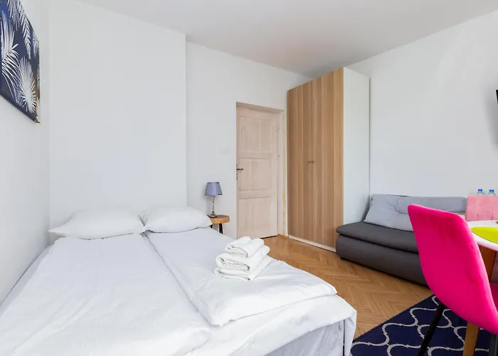 Slaska Pleasant By Bookinghost شقة غدينيا