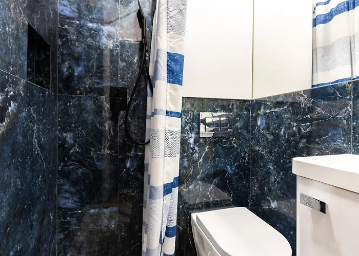 Slaska Pleasant By Bookinghost شقة